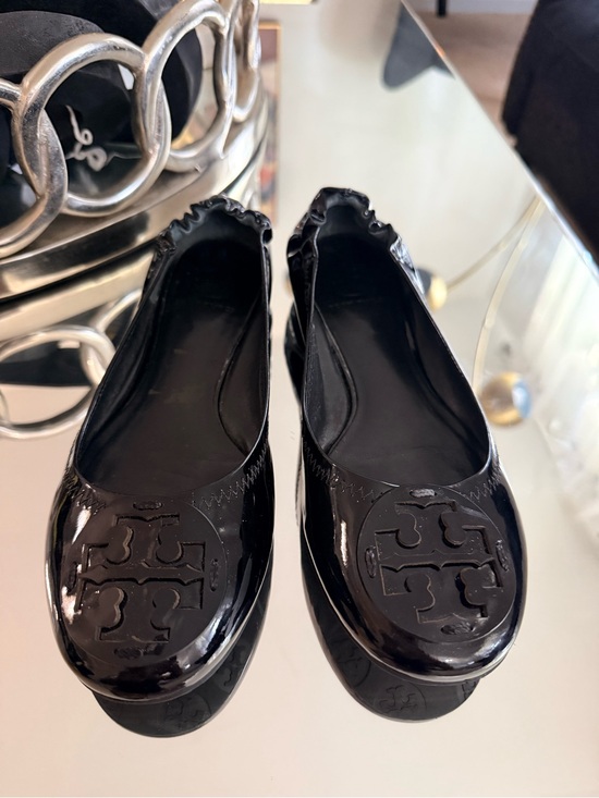 Tory Burch Shoes - Tory Burch Black Patent Logo Round-Toe Ballet Flats